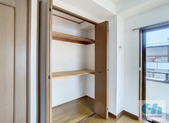 カーサベルデ 301号室の収納