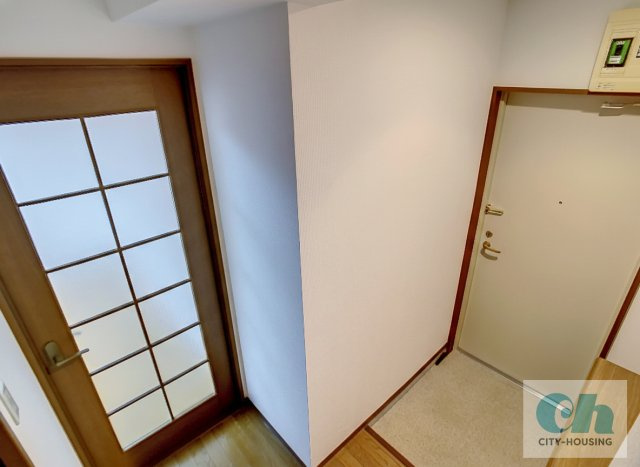 カーサベルデ 301号室の玄関