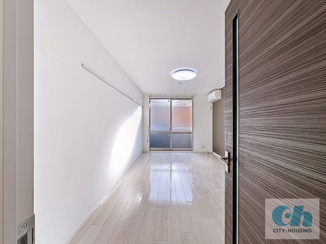 メイプル・ティンバー 103号室の居間・リビング