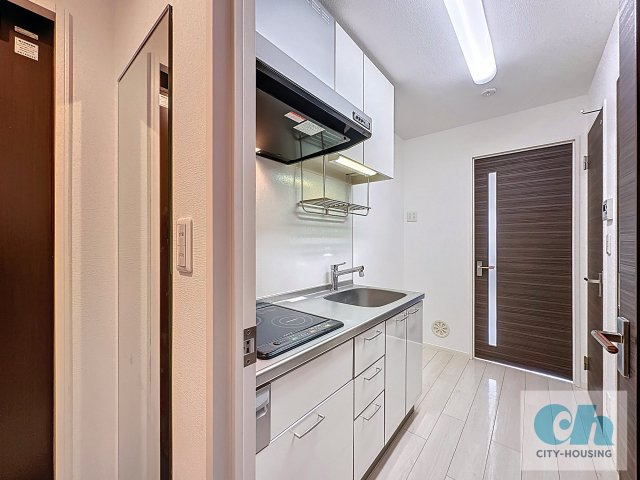 メイプル・ティンバー 103号室のキッチン