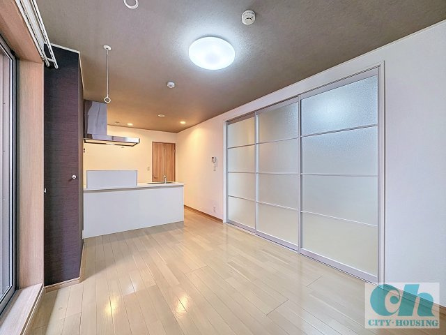 フルール大森 303号室の居間・リビング