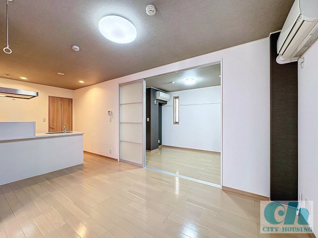 フルール大森 303号室の居間・リビング