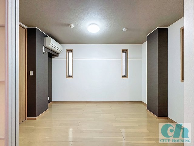 フルール大森 303号室の洋室