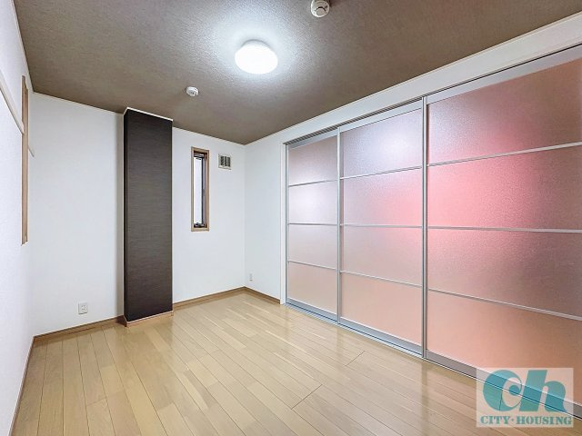 フルール大森 303号室の洋室