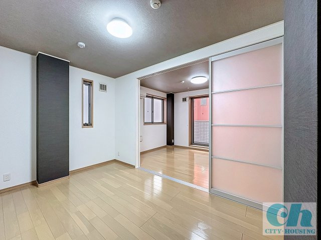 フルール大森 303号室の洋室