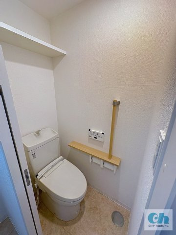 ピアラ日吉 105号室のトイレ