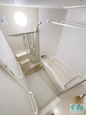 アスティオン 101号室の浴室
