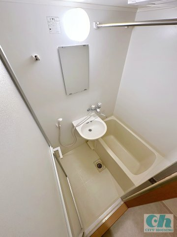 中島ビル 201号室の浴室