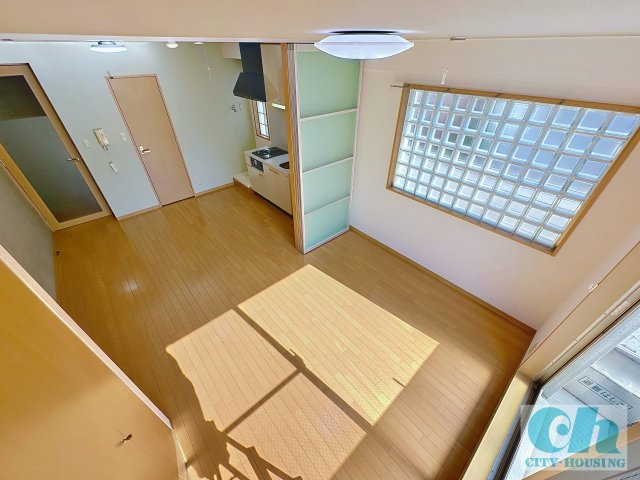R’ｓ court 201号室の居間・リビング