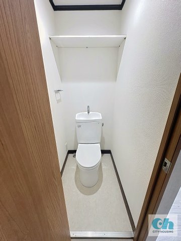 ライフ萩中 201号室のトイレ