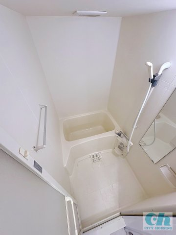 シャトレー大森 301号室の浴室