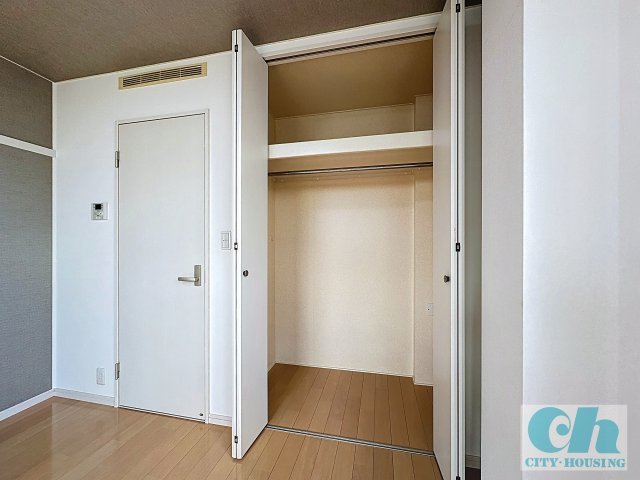 シャトレー大森 301号室の収納