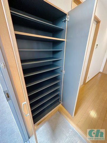 プランドウル大森 202号室の収納