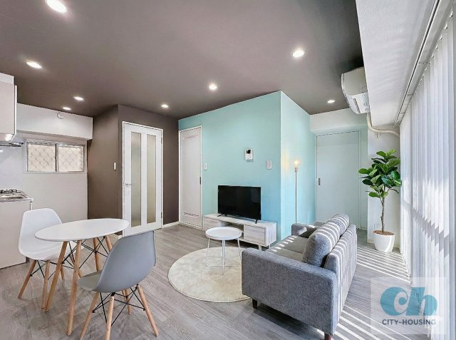 ヴィラフクモト 302号室の居間・リビング