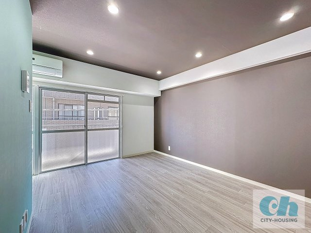 ヴィラ・フクモト 302号室の居間・リビング