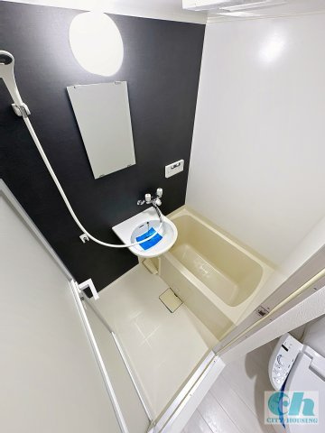 BELL FOREST 401号室の浴室