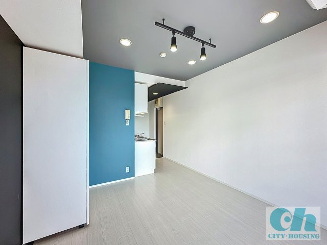 BELL FOREST 401号室の居間・リビング