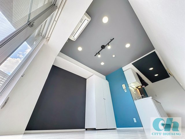 BELL FOREST 401号室の居間・リビング