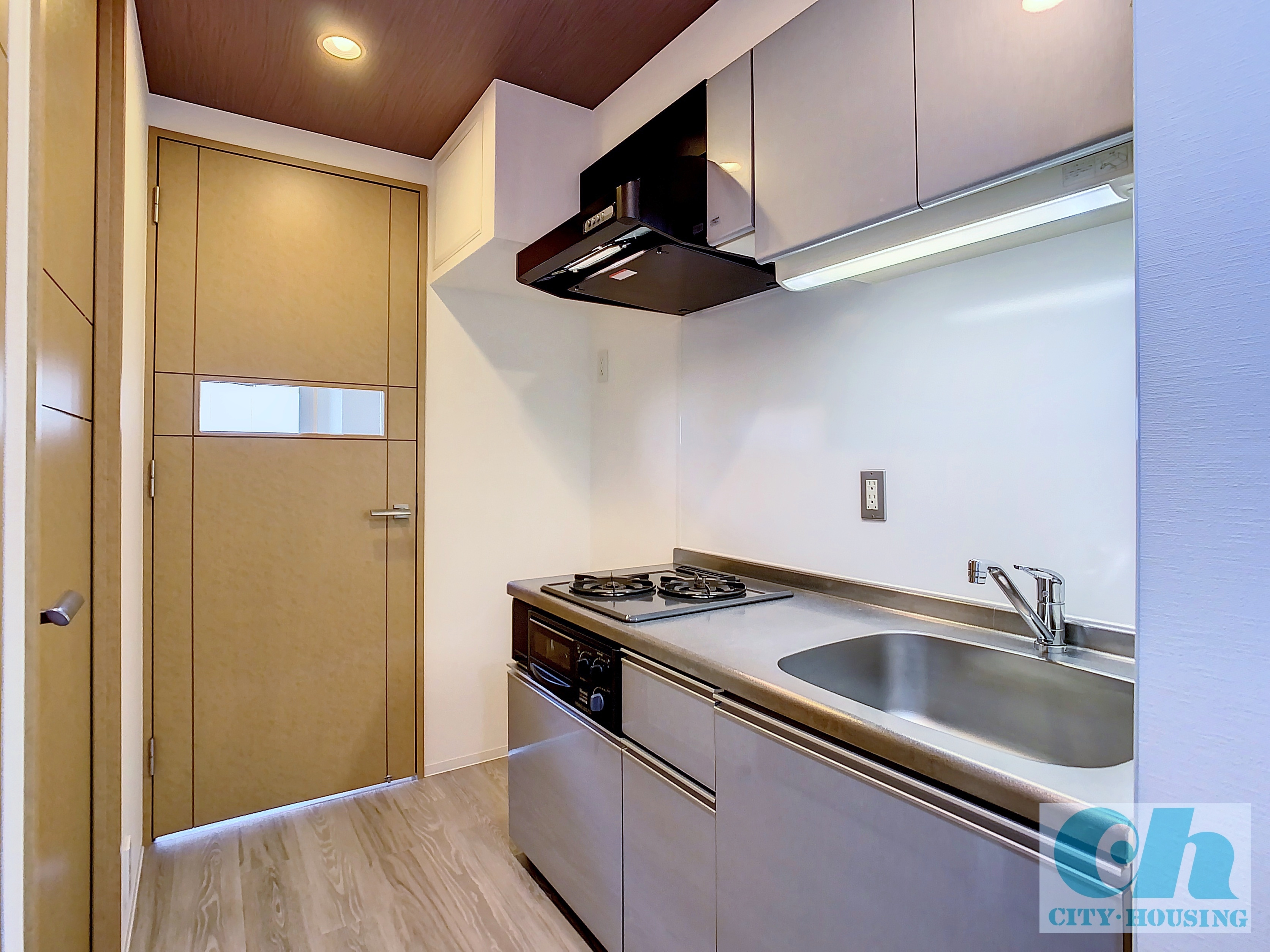 エスタイム 301号室