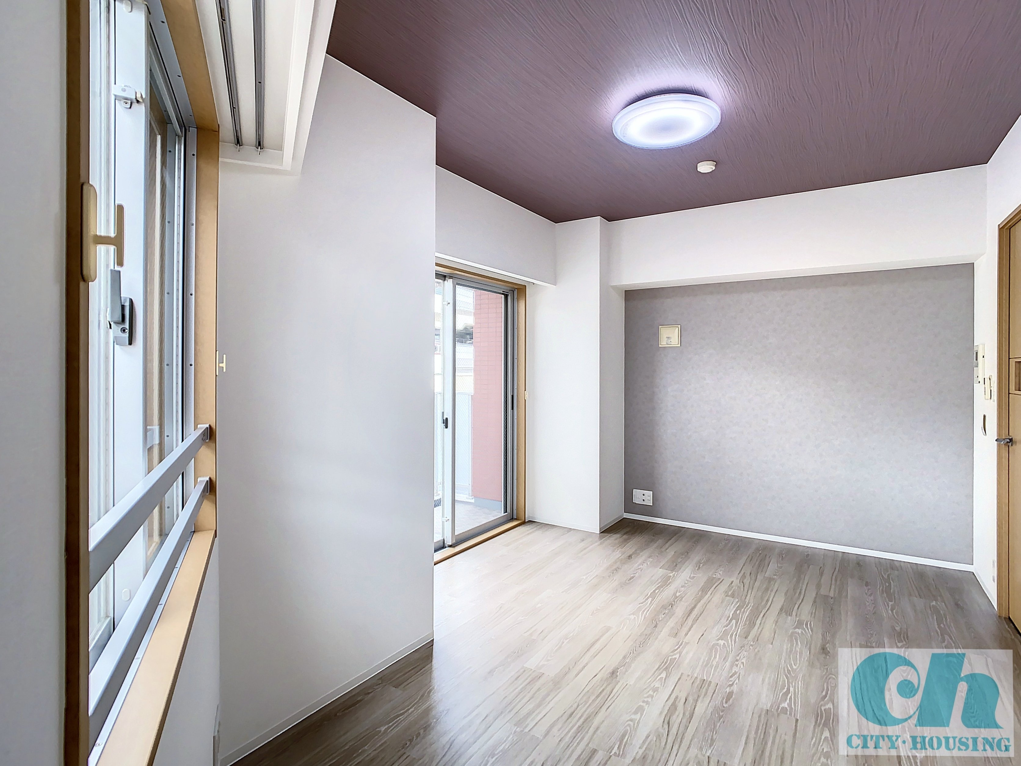 エスタイム 301号室