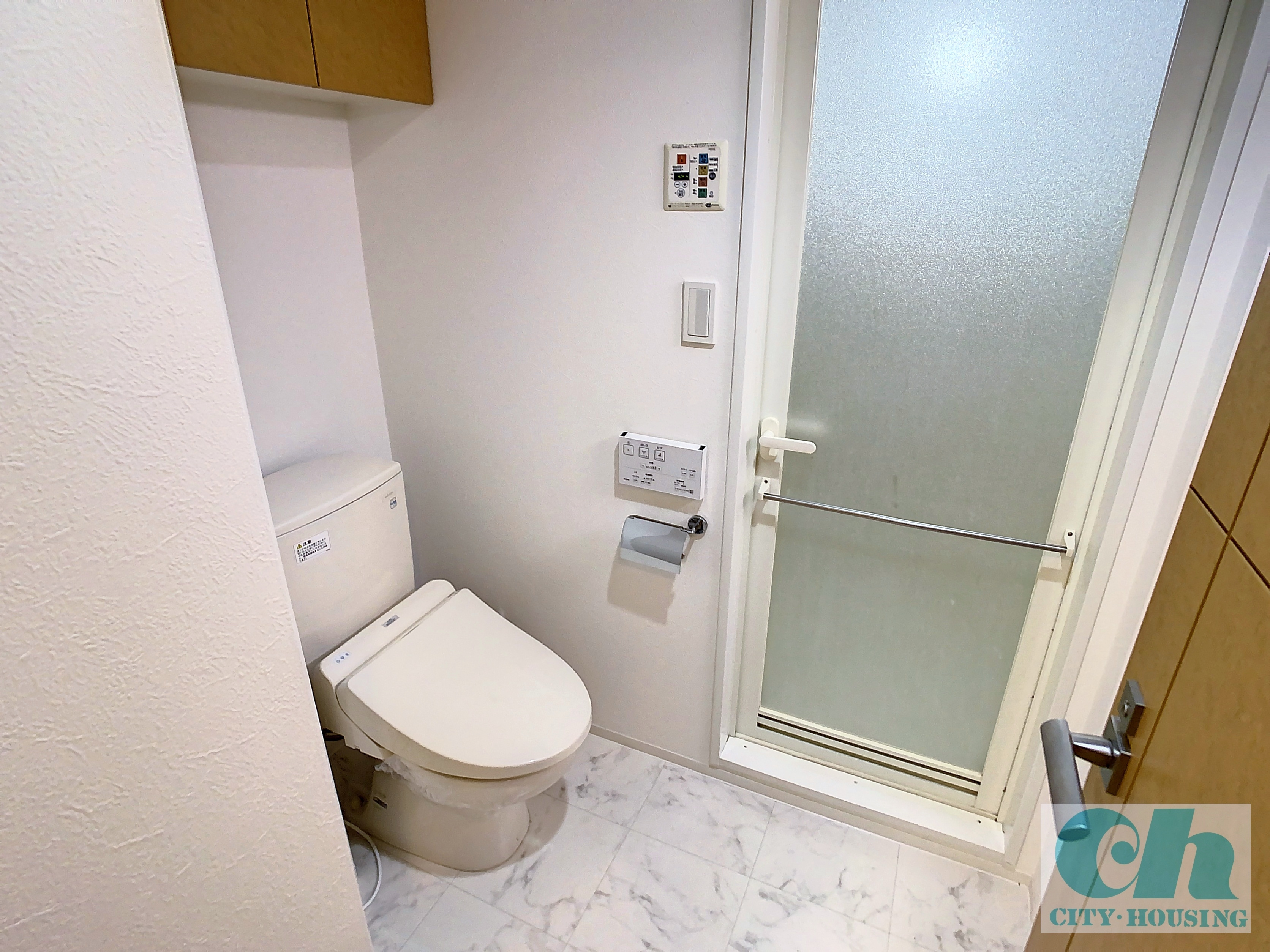 エスタイム 301号室