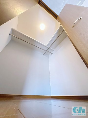 セブンスコート 206号室の収納