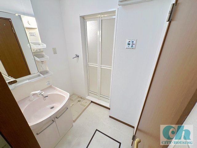 セブンスコート 206号室の洗面所