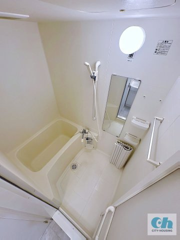 シャトレー大森 205号室の浴室