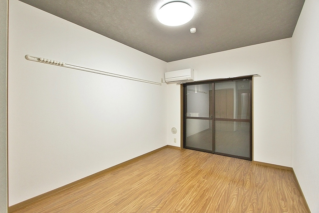 センチュリーフォレスト 306号室