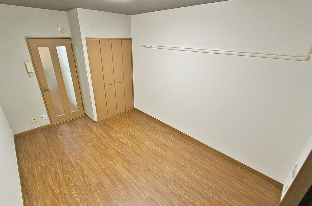 センチュリーフォレスト 306号室