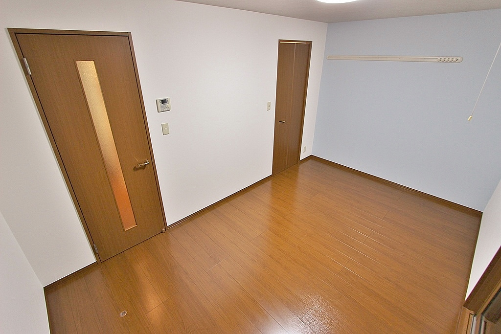 セブンスコート 103号室