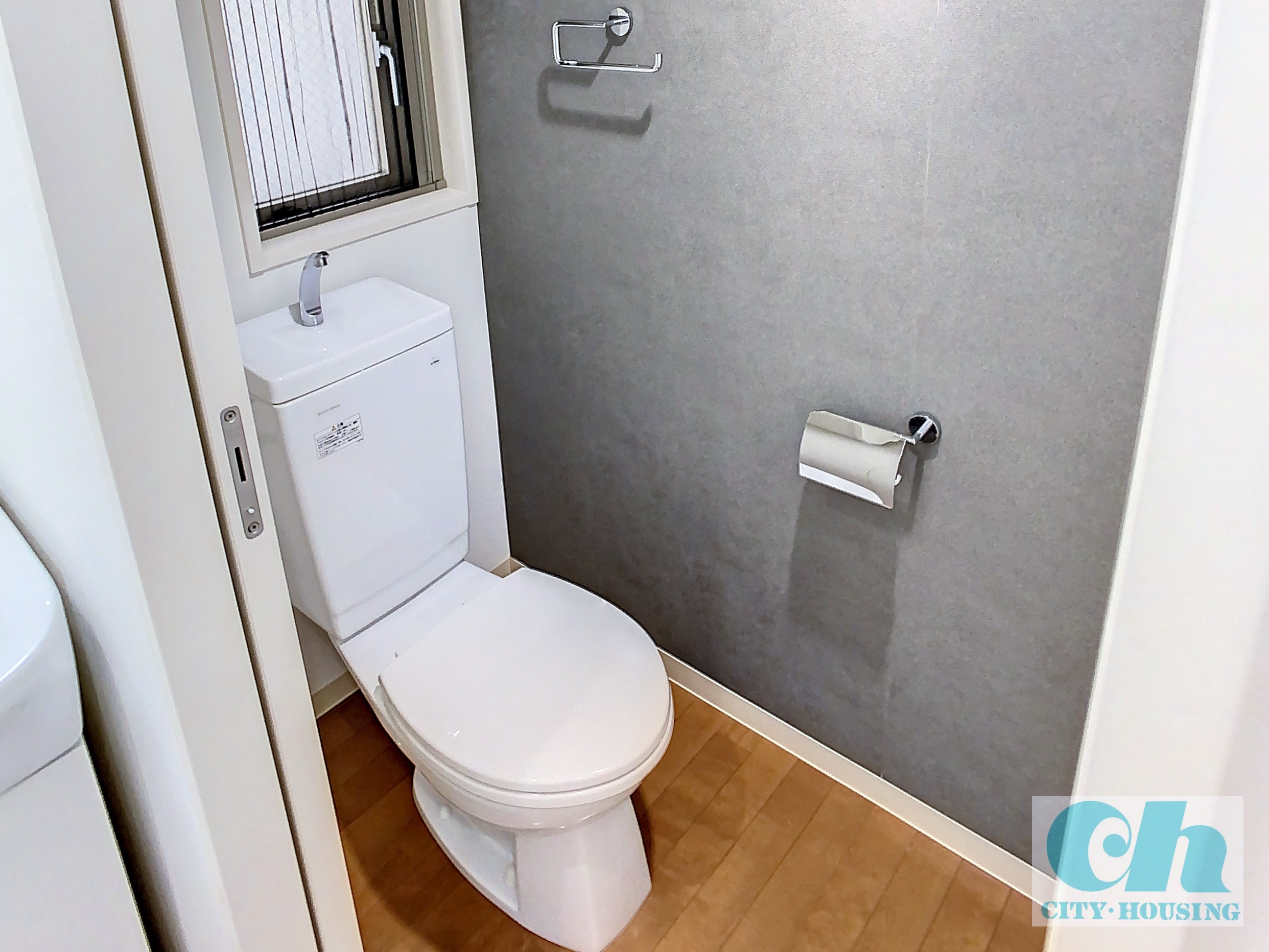 ロハス八百吉 701号室