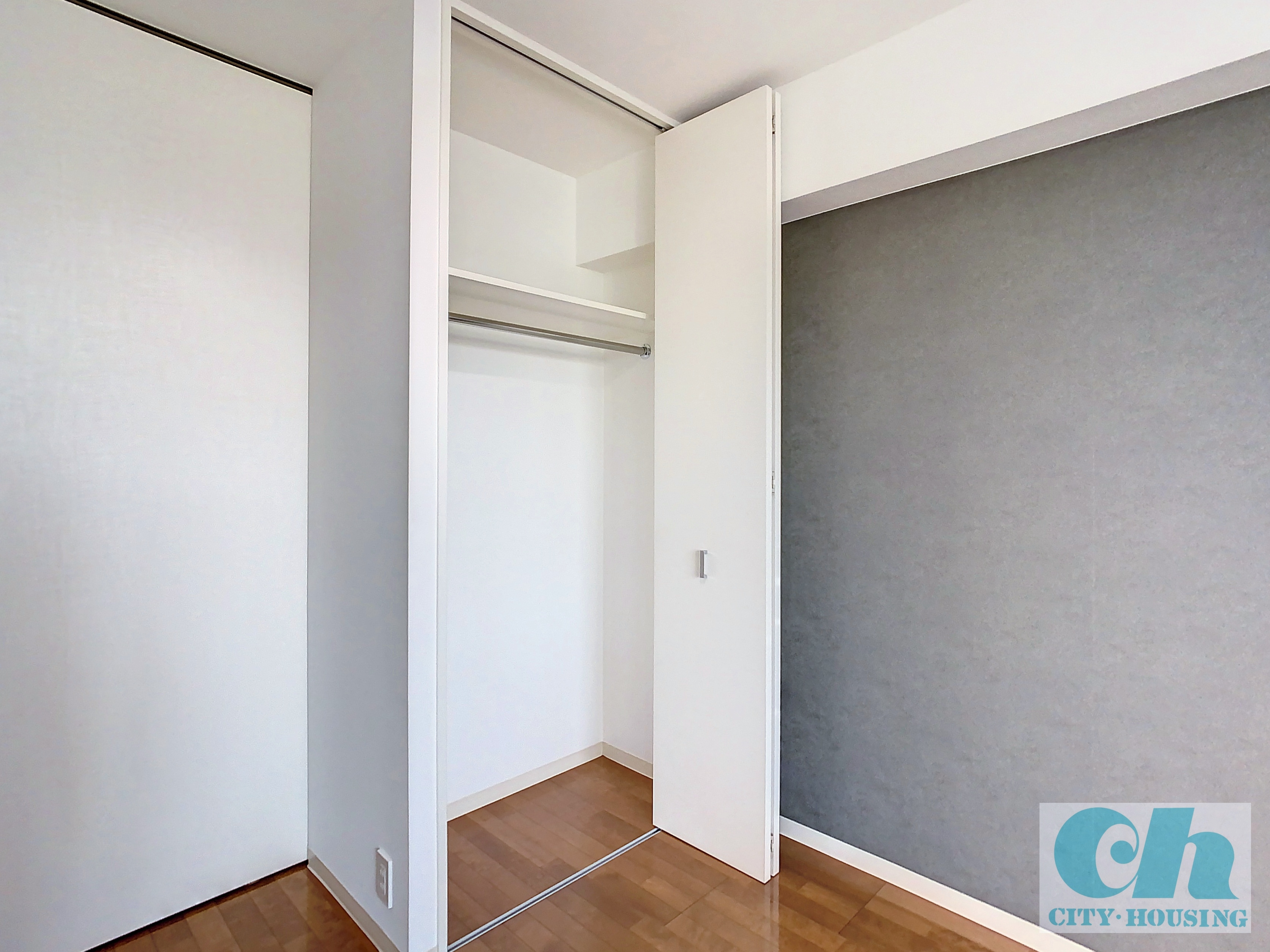 ロハス八百吉 701号室