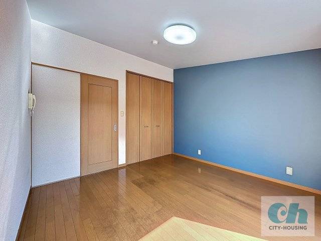 プランドウル大森 304号室の居間・リビング