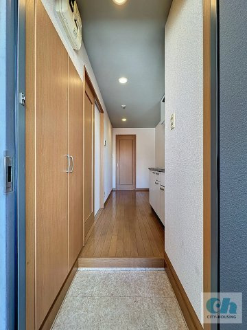 プランドウル大森 304号室の玄関