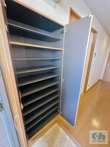 プランドウル大森 304号室の収納