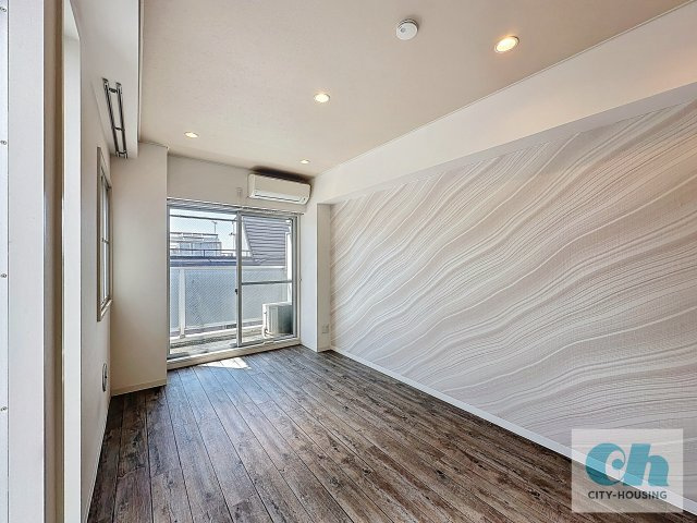 センチュリーハウス戸越 301号室の居間・リビング