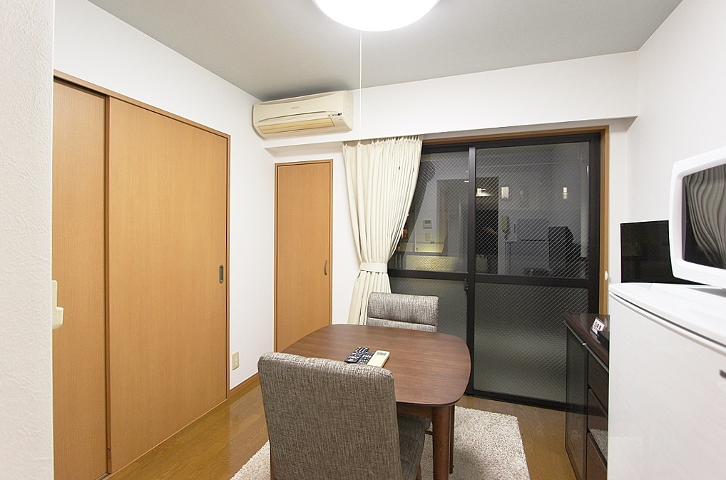 サンセールコージ 301号室