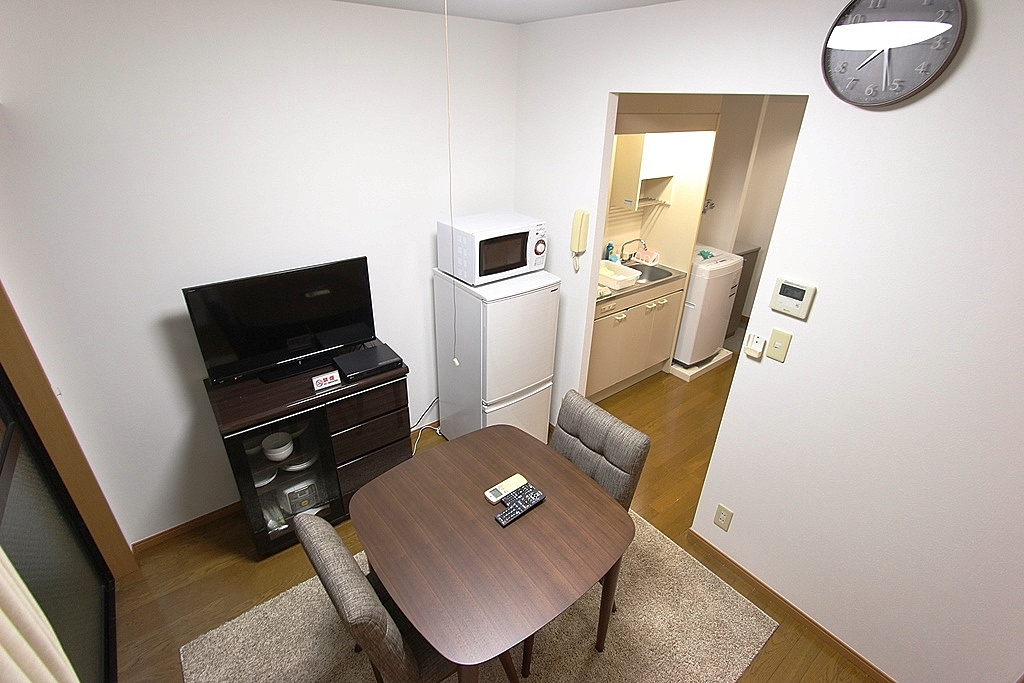 サンセールコージ 301号室