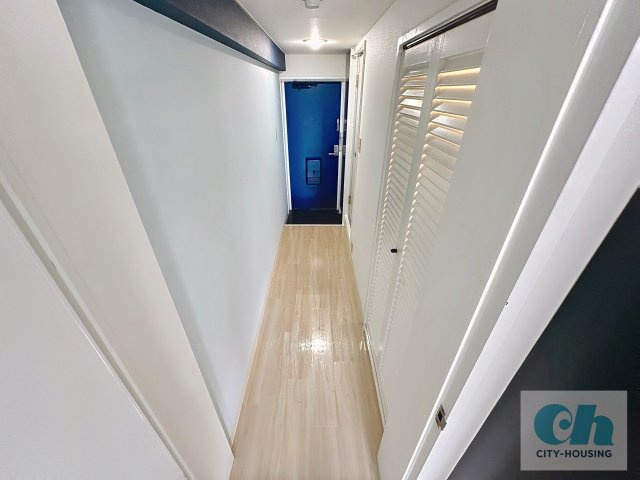 NEWRISE-2 402号室の居間・リビング