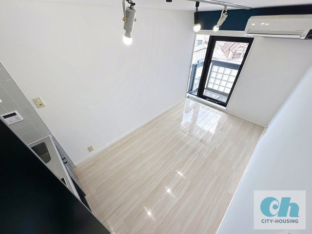 NEWRISE-2 402号室の玄関