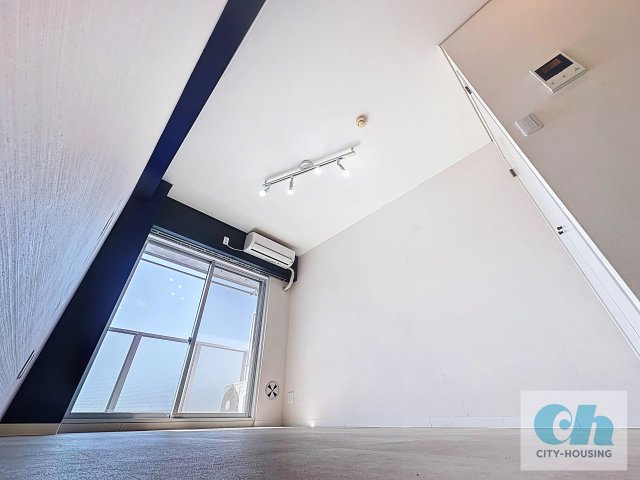 センチュリーハウス戸越 403号室の居間・リビング