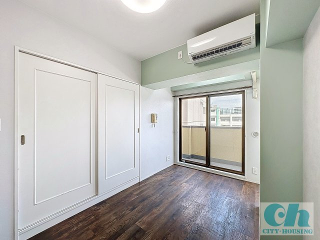 K2ヴィラ 506号室の居間・リビング