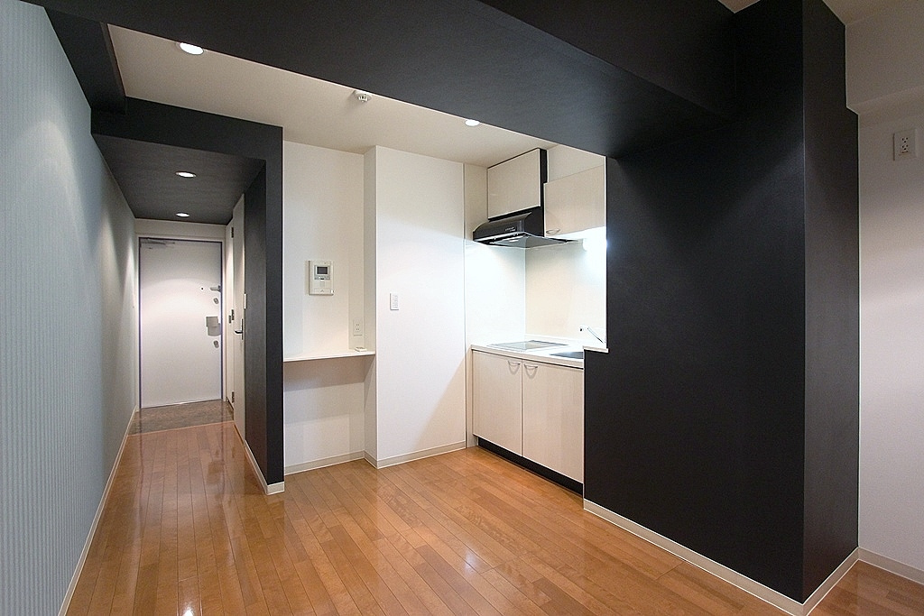 ロハス八百吉 401号室