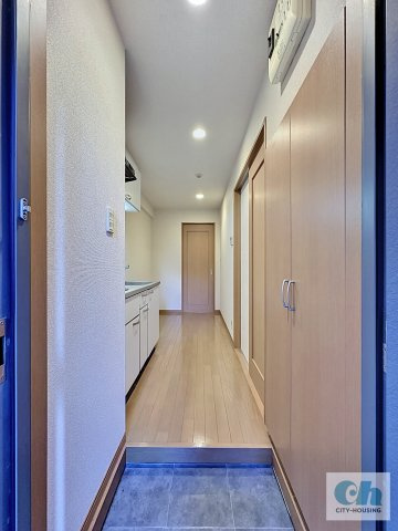 プランドウル大森 103号室の玄関