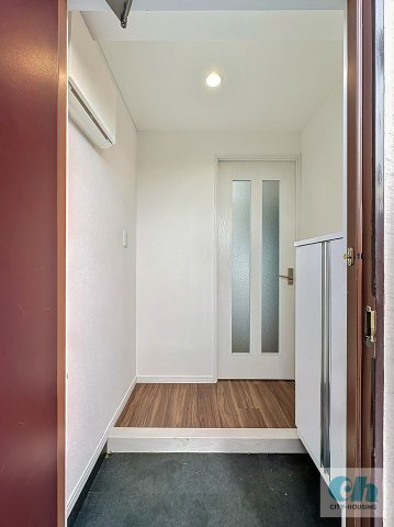 パレス戸越銀座 305号室の玄関