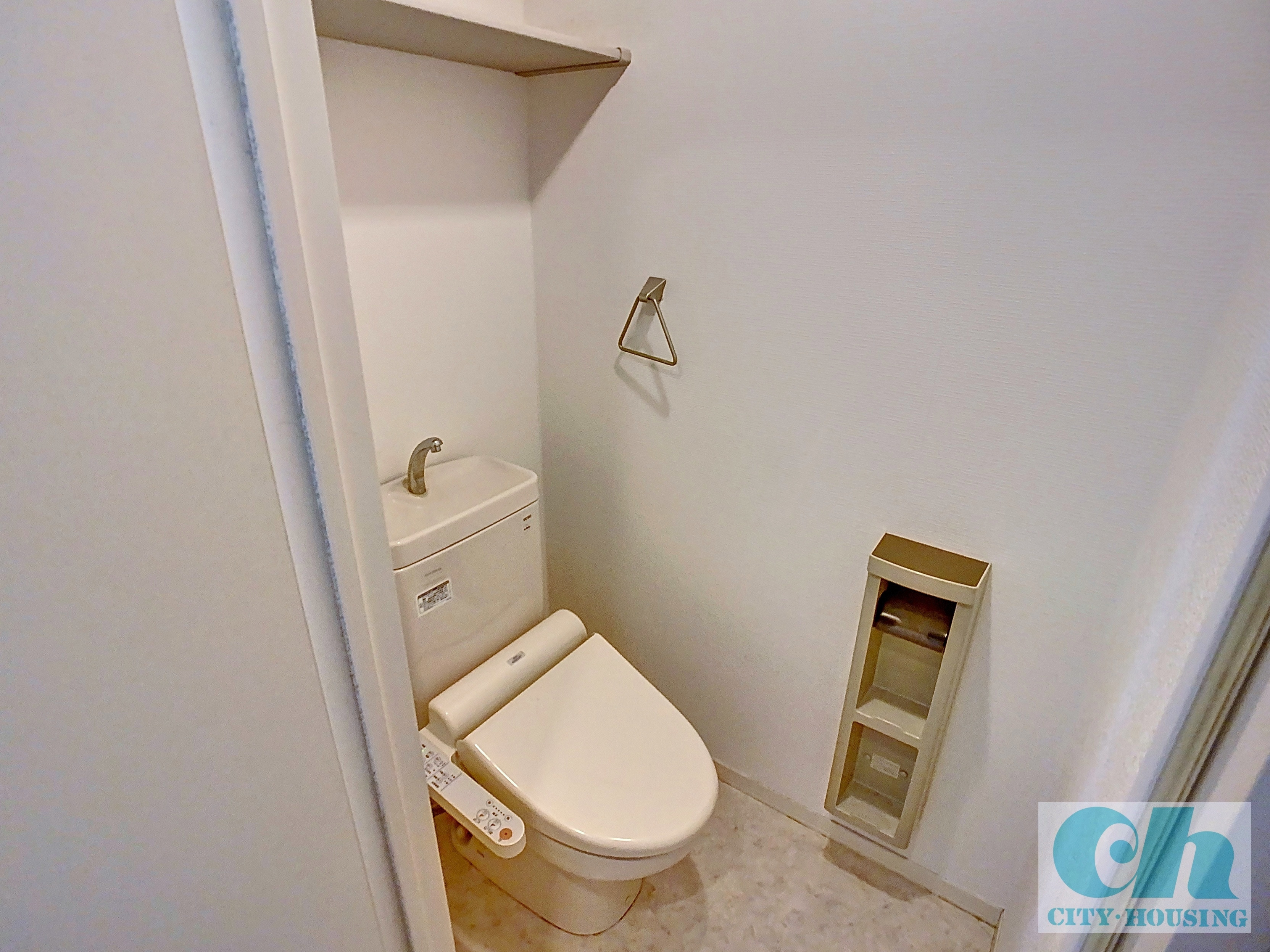 B-フォレスト 201号室