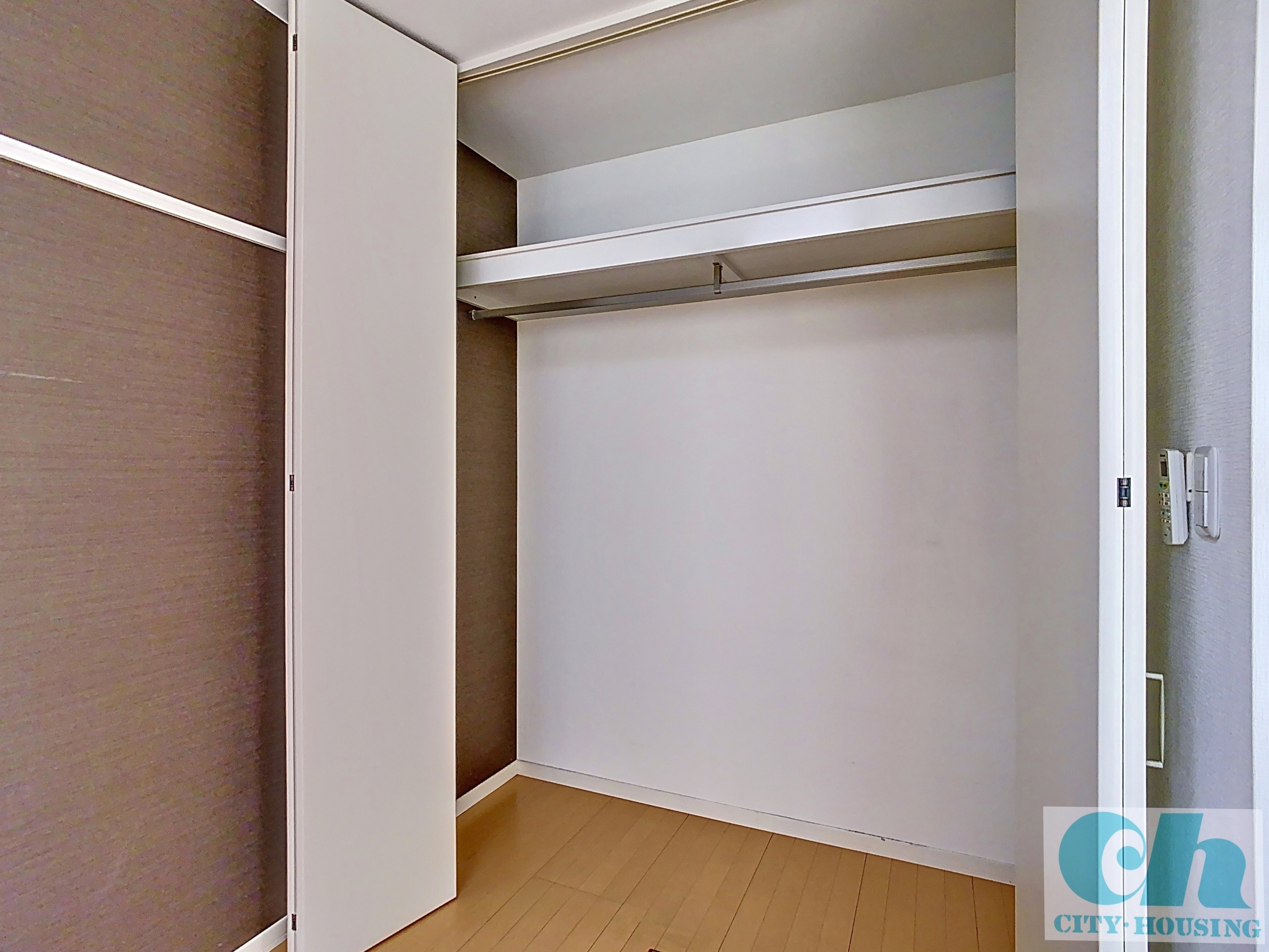 B-フォレスト 201号室