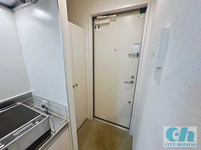 シャトレー大森 203号室の玄関