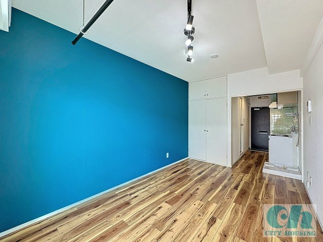 フォレストヒルズ 305号室の玄関